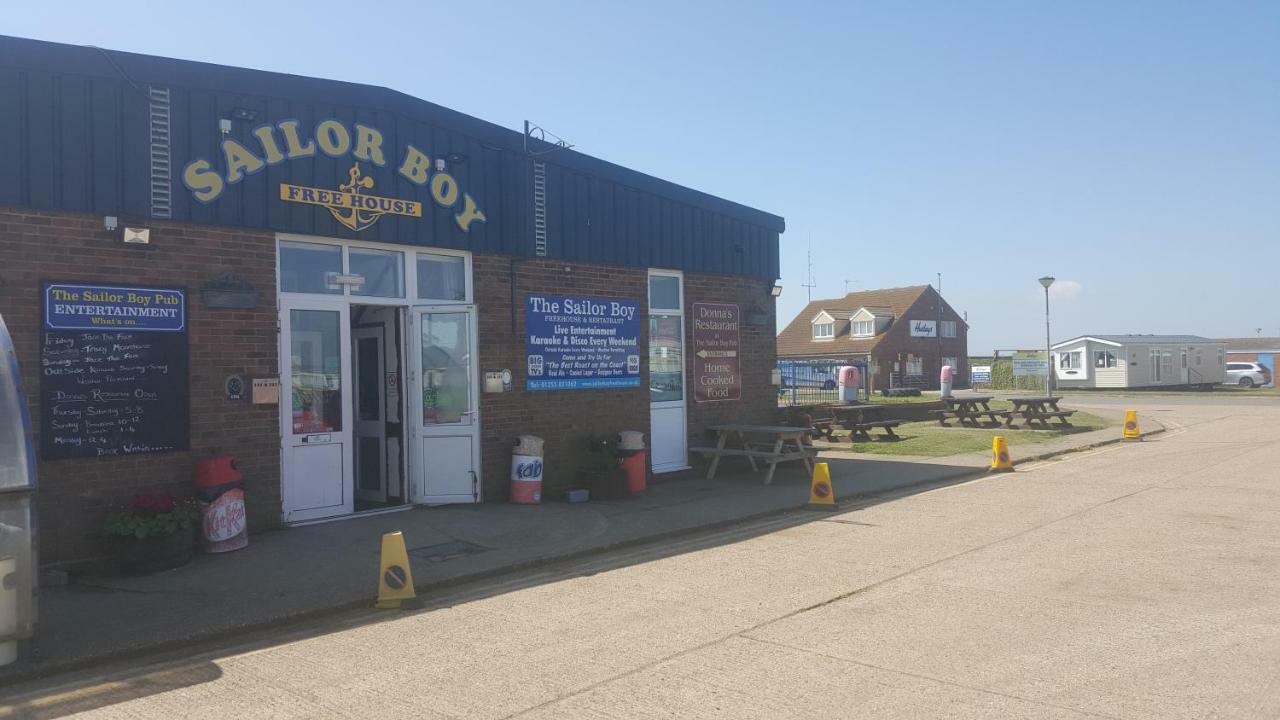 Caravan Beach Holiday Hotel Saint Osyth ภายนอก รูปภาพ