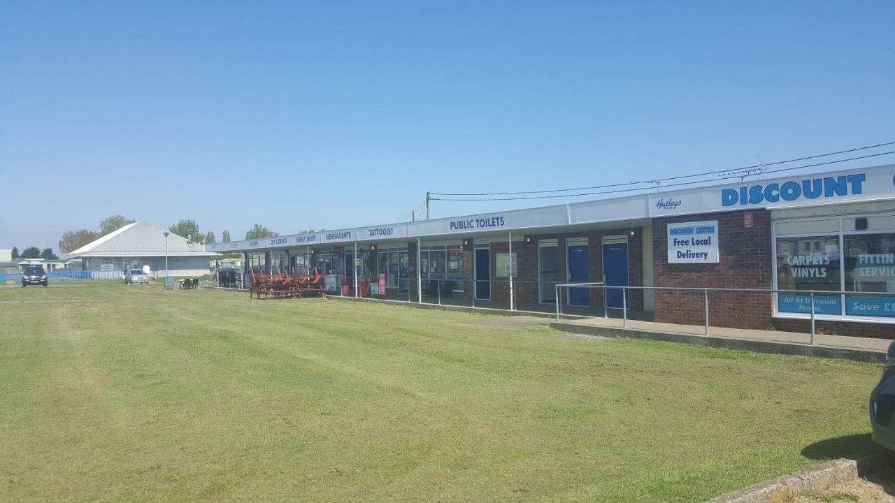 Caravan Beach Holiday Hotel Saint Osyth ภายนอก รูปภาพ