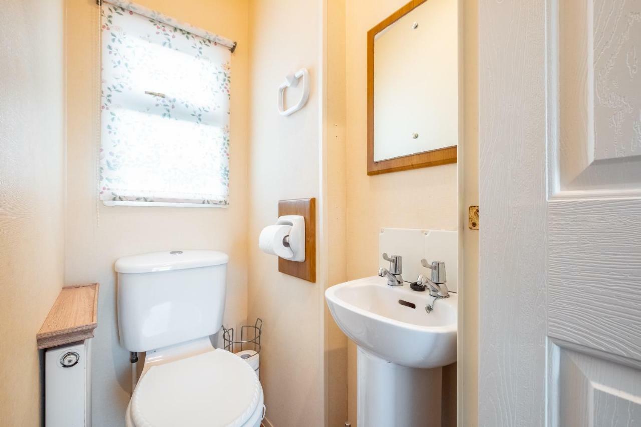 Caravan Beach Holiday Hotel Saint Osyth ภายนอก รูปภาพ