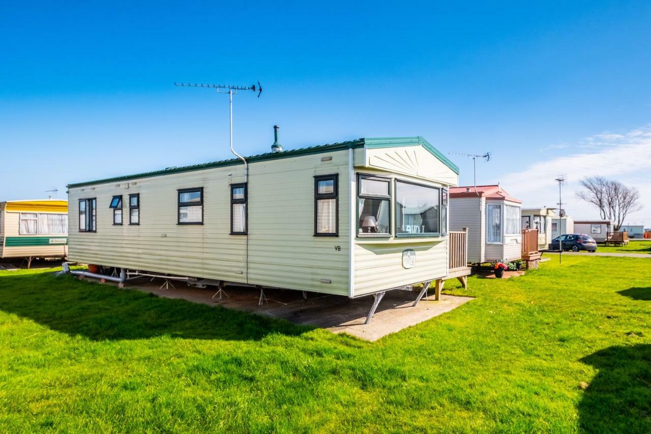 Caravan Beach Holiday Hotel Saint Osyth ภายนอก รูปภาพ